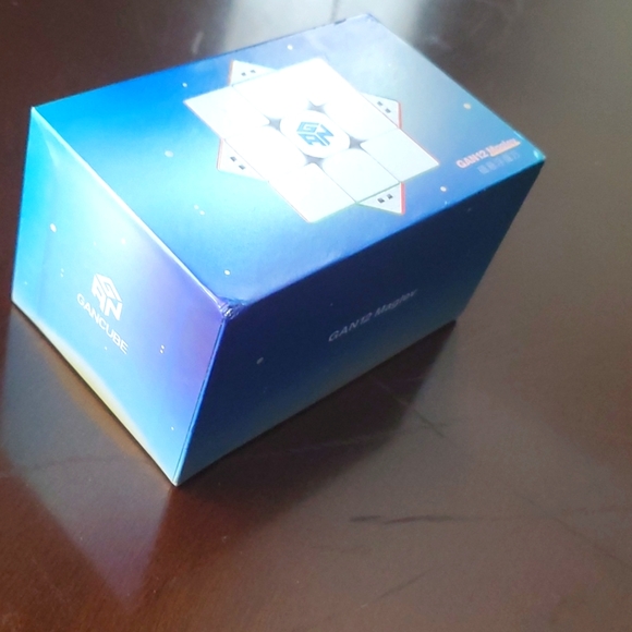 Other - Gan 12 maglev uv coated